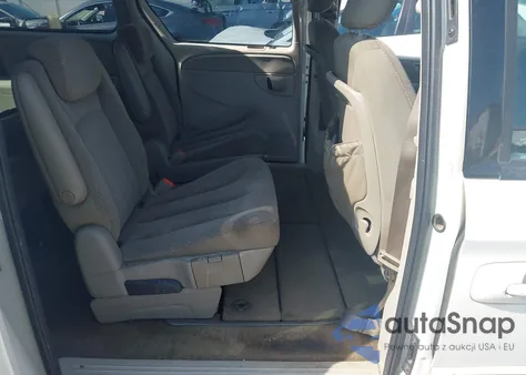 2006 Chrysler Town & Country Touring из США, поврежденный, VIN 2A4GP54LX6R617006